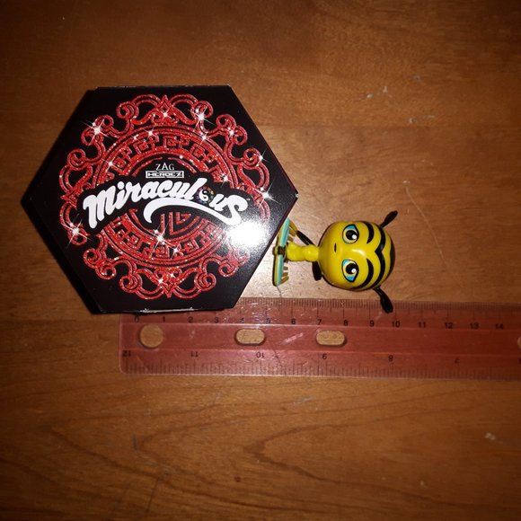 Brand new Miraculous Ladybug kwami bundle + Free miracleball and stickers - Picture 3 of 4